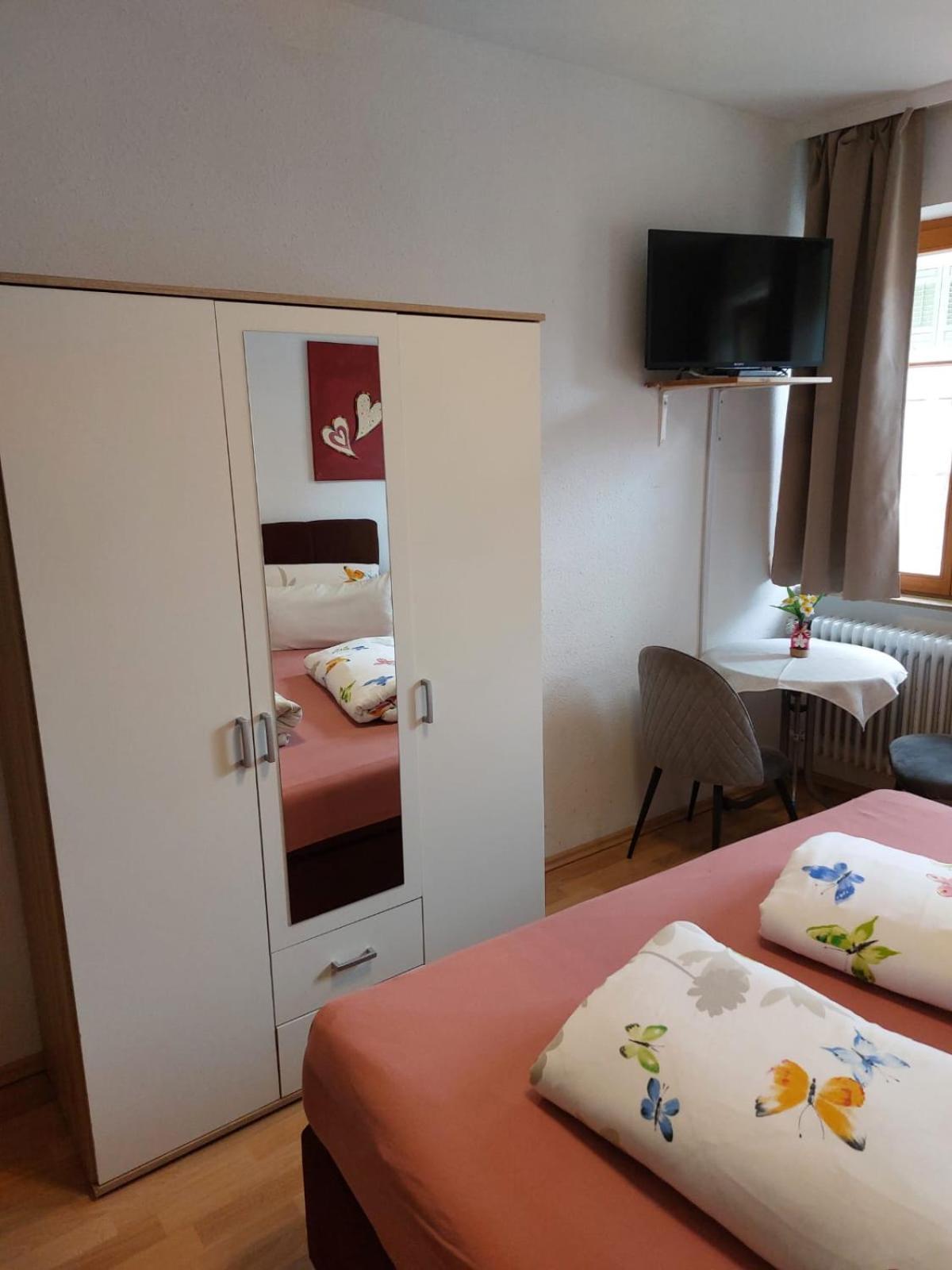 Schwabenstuben Doppelzimmer Meersburg Exterior foto